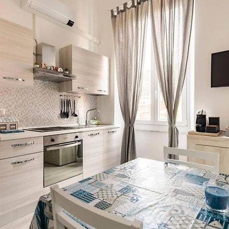 Leo Holiday Homes Дейва Марина Екстериор снимка