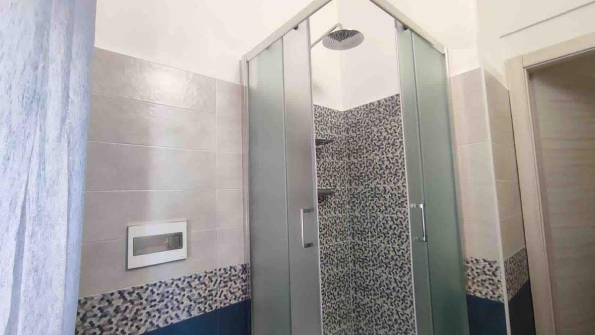 Leo Holiday Homes Дейва Марина Екстериор снимка